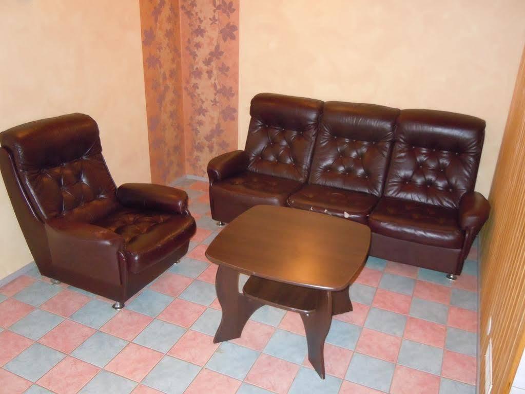 Centrum Hotel Viljandi Вильянди Экстерьер фото