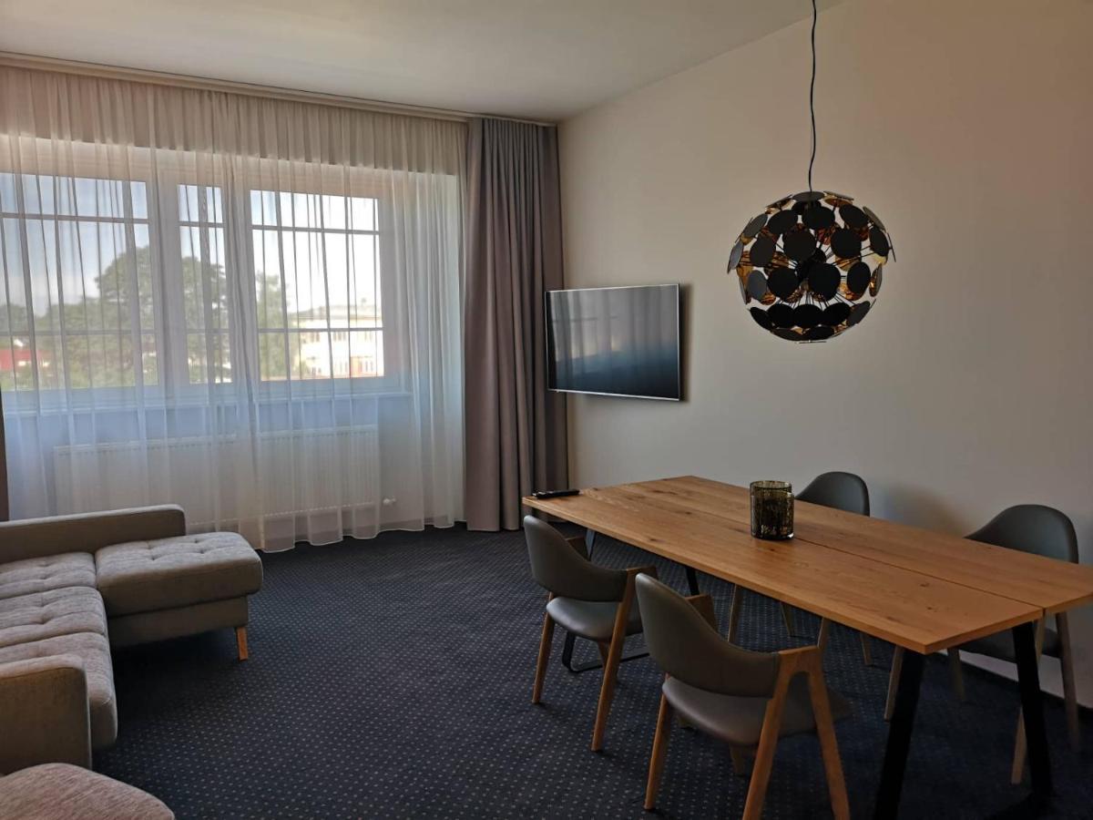 Centrum Hotel Viljandi Вильянди Экстерьер фото