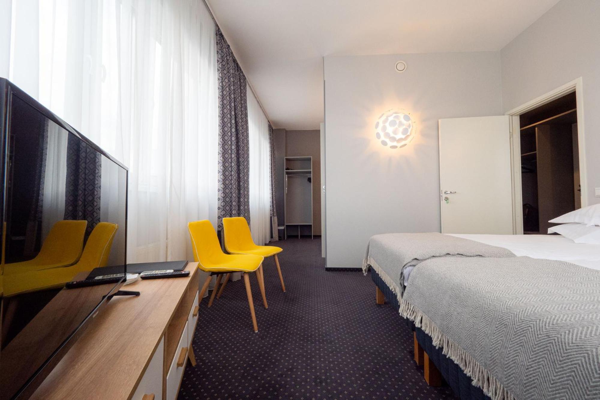 Centrum Hotel Viljandi Вильянди Экстерьер фото