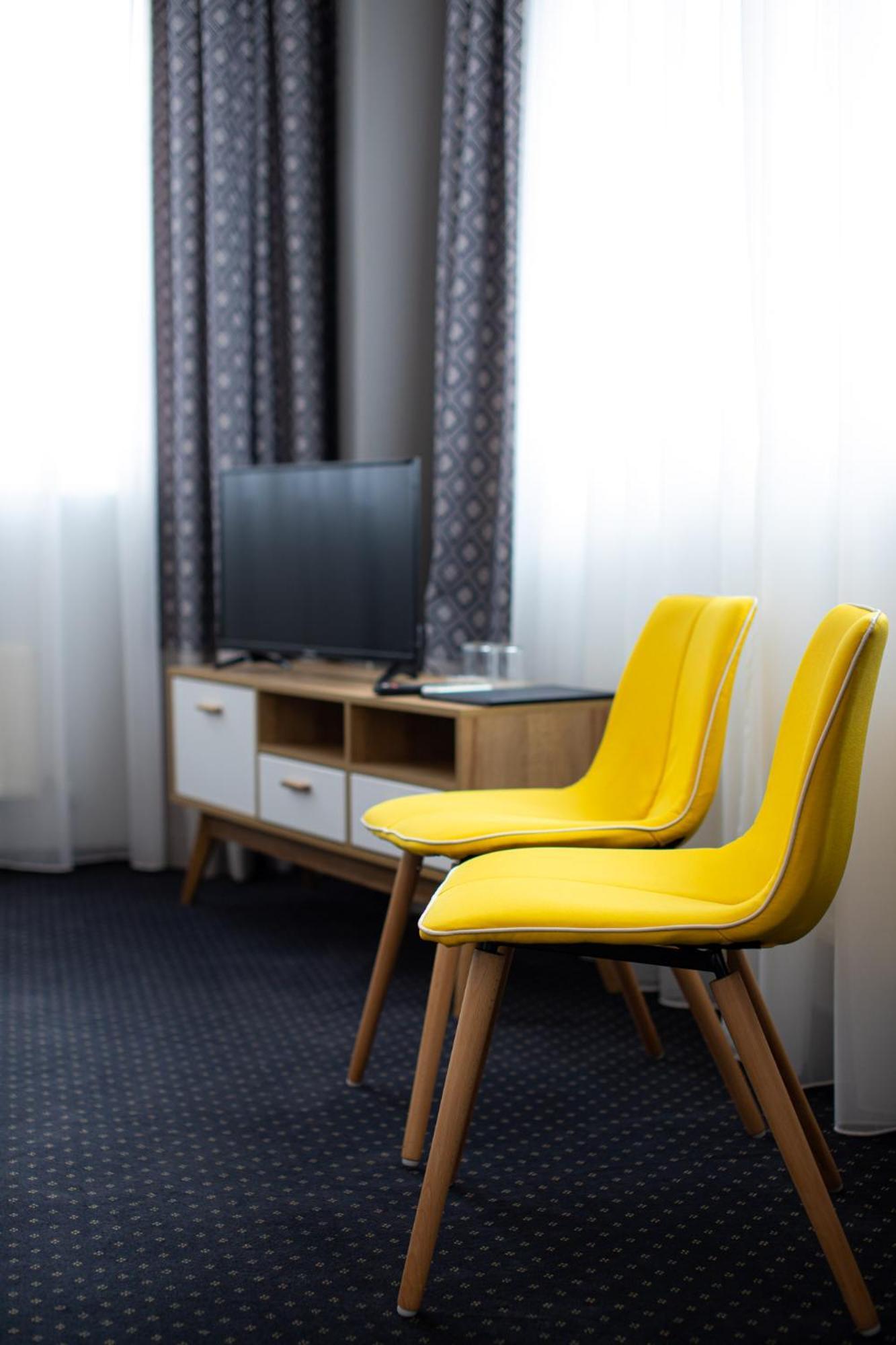 Centrum Hotel Viljandi Вильянди Экстерьер фото