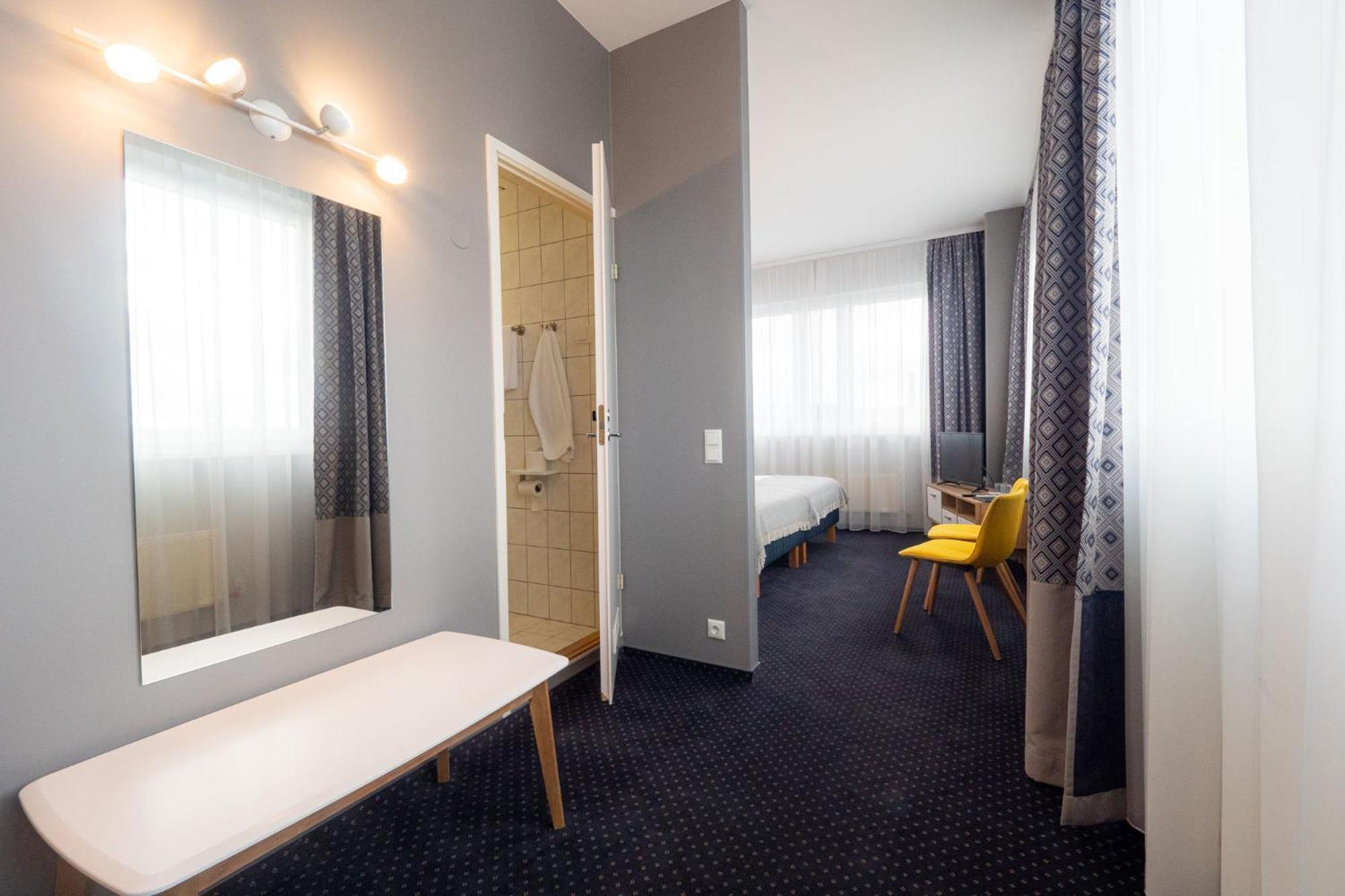 Centrum Hotel Viljandi Вильянди Экстерьер фото